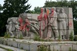 Grafitti på kommunistisk monument