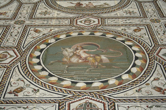 Antik romersk gulvmosaik