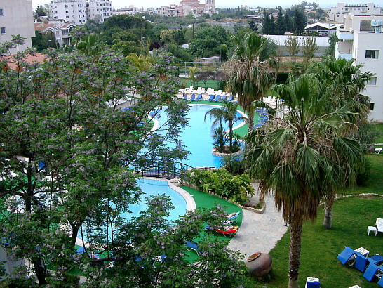 Hotel Mayfair's pool area