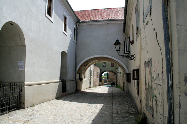 Brolagt gade i det gamle Osijek