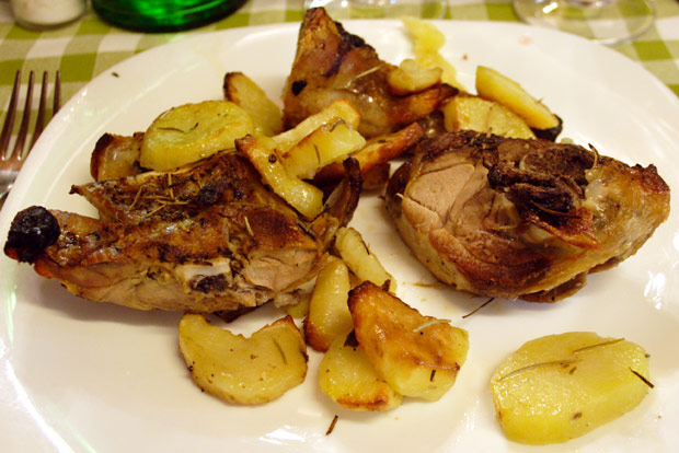 Ovnstegt lam med rosmarin