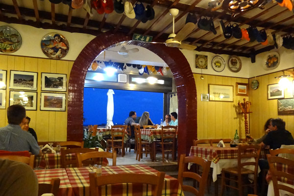 Taverna Naxos i den bl&aring; time