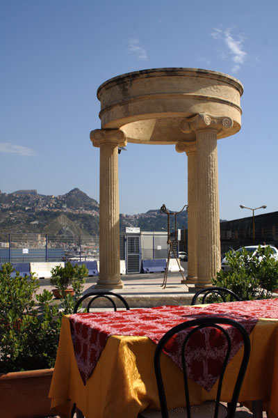 Et af Giardini Naxos' vartegn