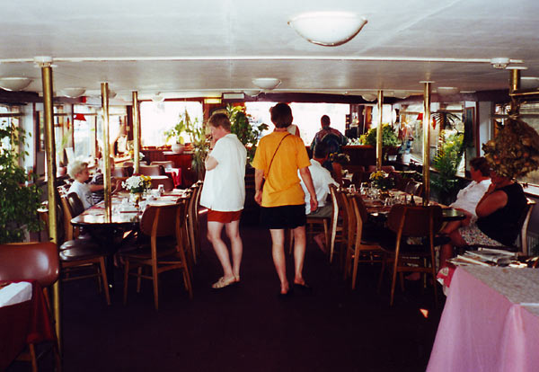 Flodb&aring;den Reginas salon