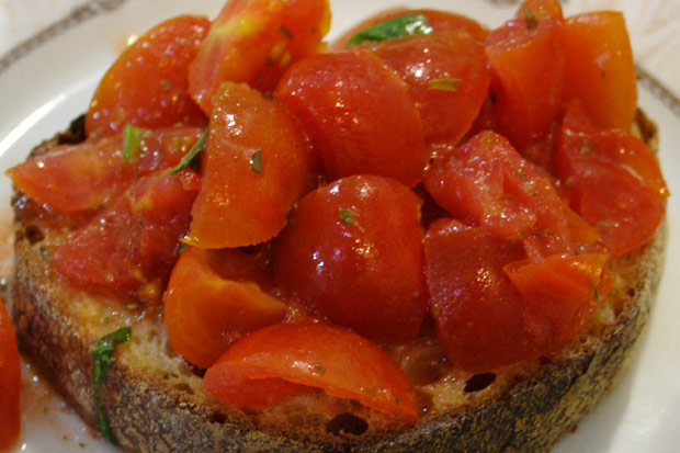 Bruschetta with tomato