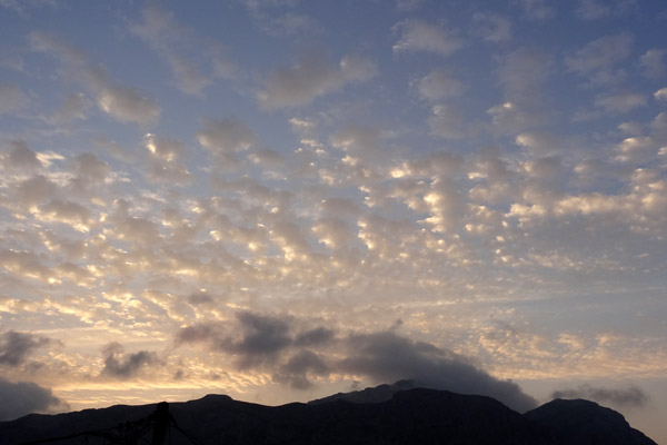 Solnedgangsskyer over Kalymnos