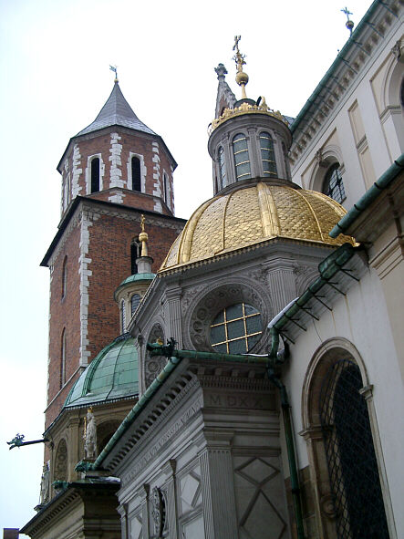 Guldkuppel p&aring; katedralen i Krakow