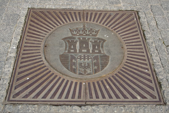 Manhole cover