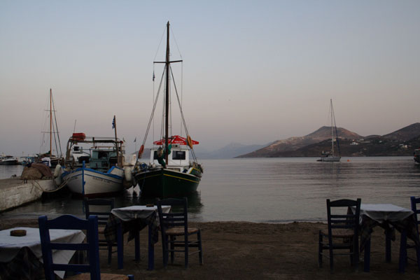 Udsigt fra den palmebladst&aelig;kte cafe i Pandeli