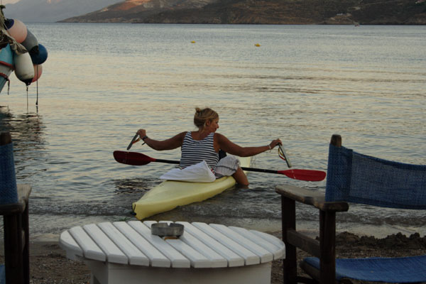 Kajak i Panteli, Leros