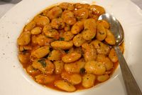 Bagte b�nner i tomatsauce