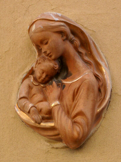 Madonna p&aring; husmur