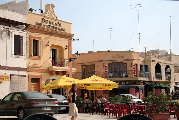 Caf�s in Marsaxlokk