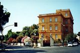Hus n&aelig;r Borghese parken. Klik for st&oslash;rre billede.