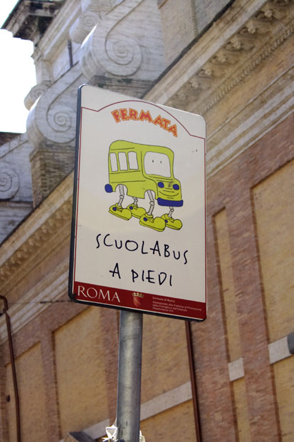 Stoppested for skolebus i Rom
