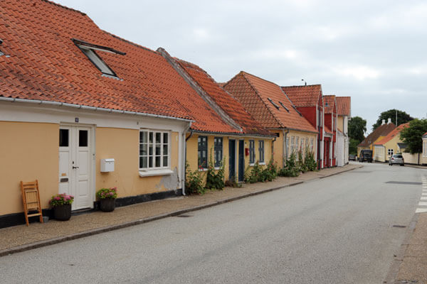 Gule huse i Algade