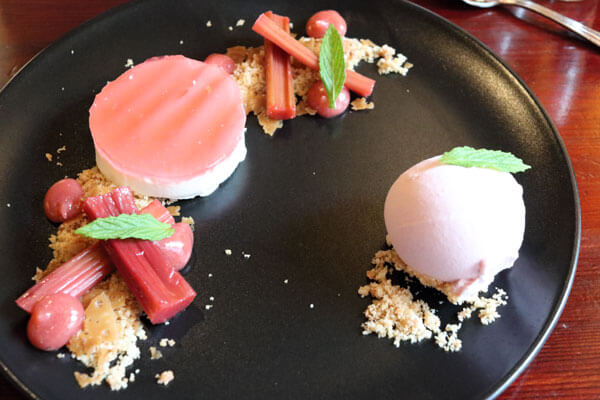 Rabarberdessert