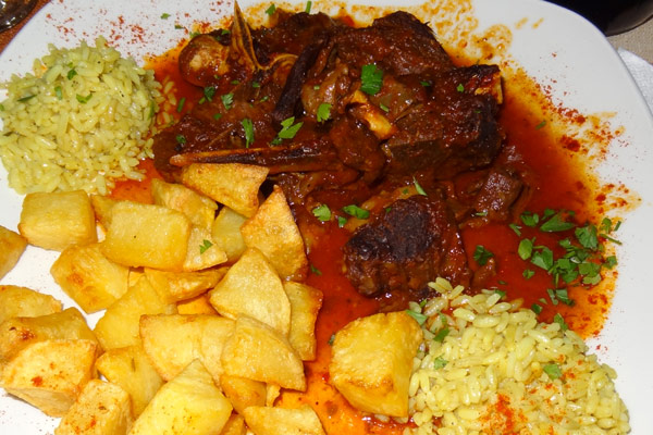 Gr&aelig;sk ged i vinsauce