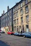 Typiske huse af sandsten i Edinburgh