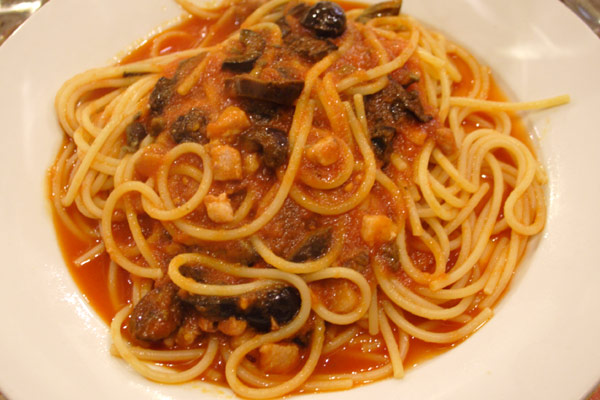 Spaghetti puttanesca