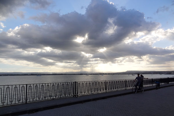 Himmel og hav i Siracusa