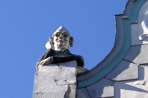 Detail on a house in Jugend style in Tallinn