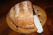 Hjemmebagt gr&aelig;sk br&oslash;d