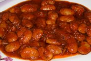 B&oslash;nner i tomatsauce krydret med dild