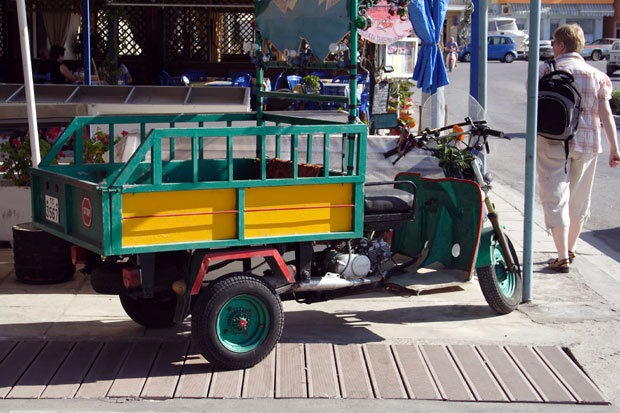 Ladscooter i Pothia