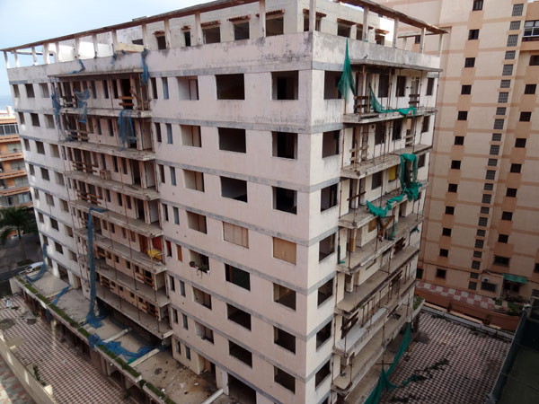 Kondemneret boligblok i Puerto de la Cruz